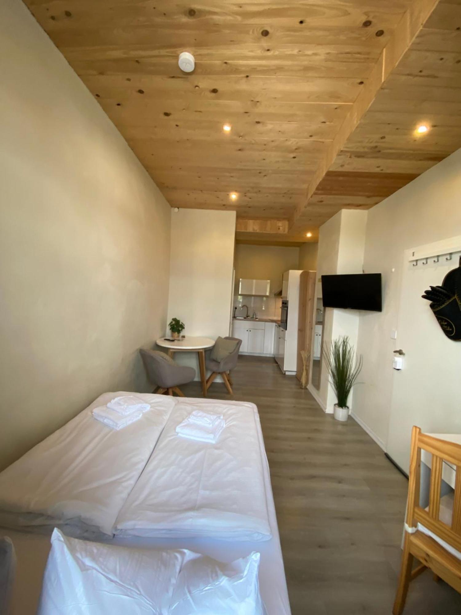 Apartamento Oeko Lehmbau Direkt Am Main Marktbreit Exterior foto
